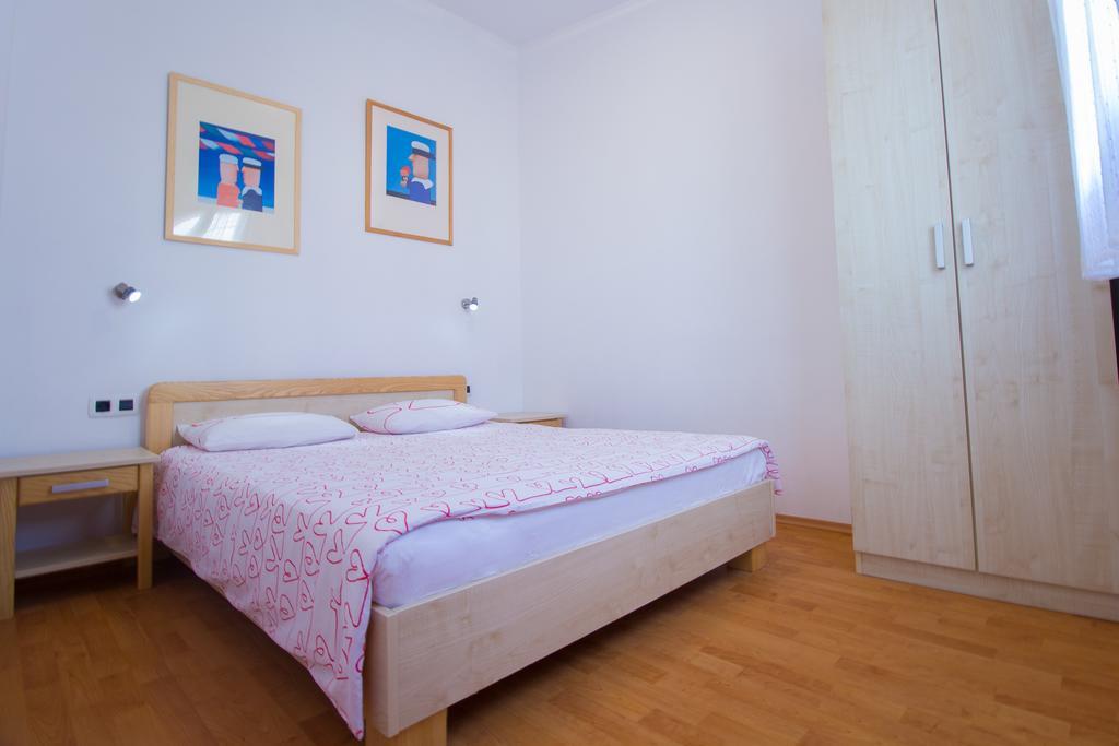 Apartments Petrinic Crnogaj บัชกา ภายนอก รูปภาพ